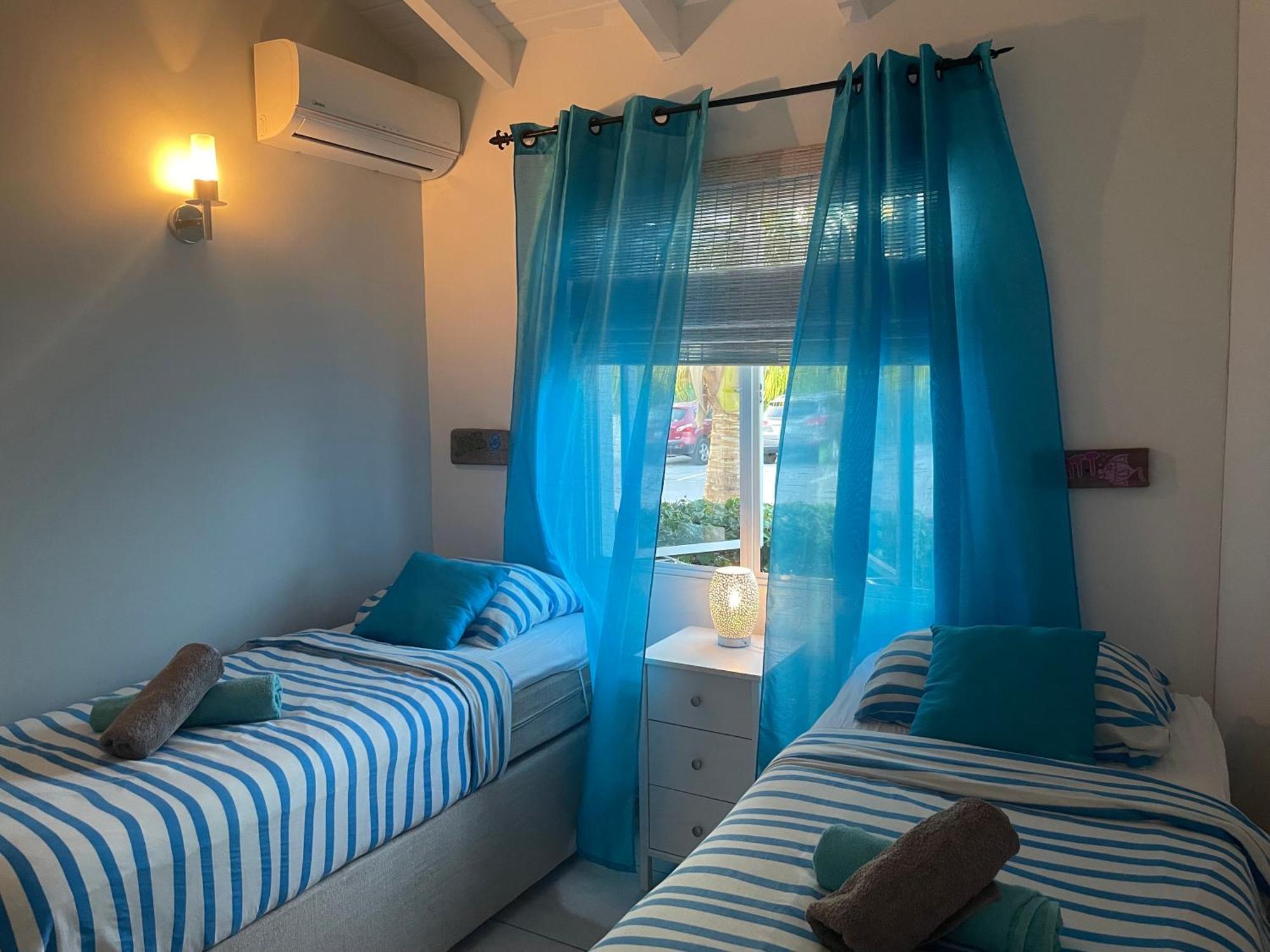 Villa Blue Curacao Jan Thiel Екстериор снимка